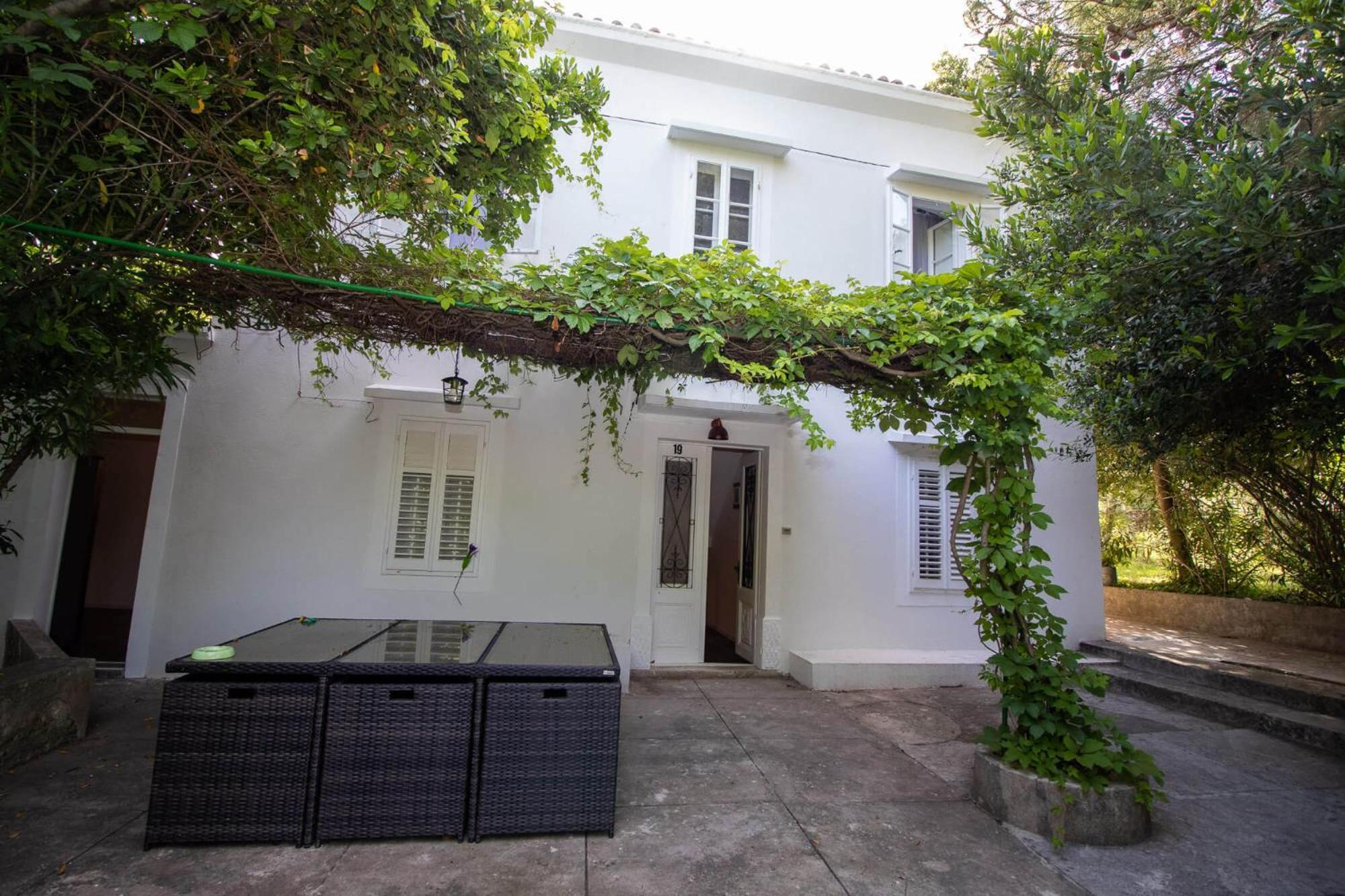 Villa Iginia, Nerezine